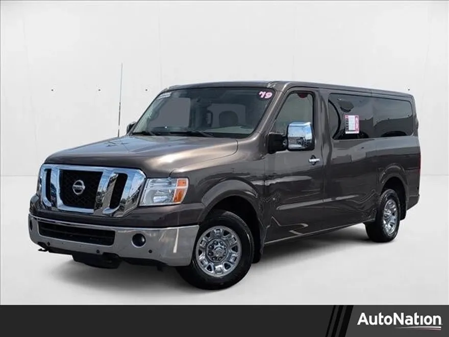 2019 Nissan NV3500 photo 1