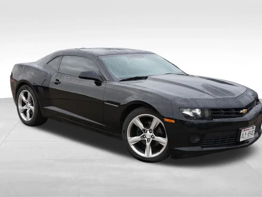 2015 Chevrolet Camaro photo 1