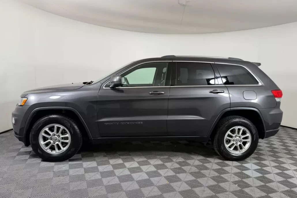2018 Jeep Grand Cherokee Laredo E photo 1