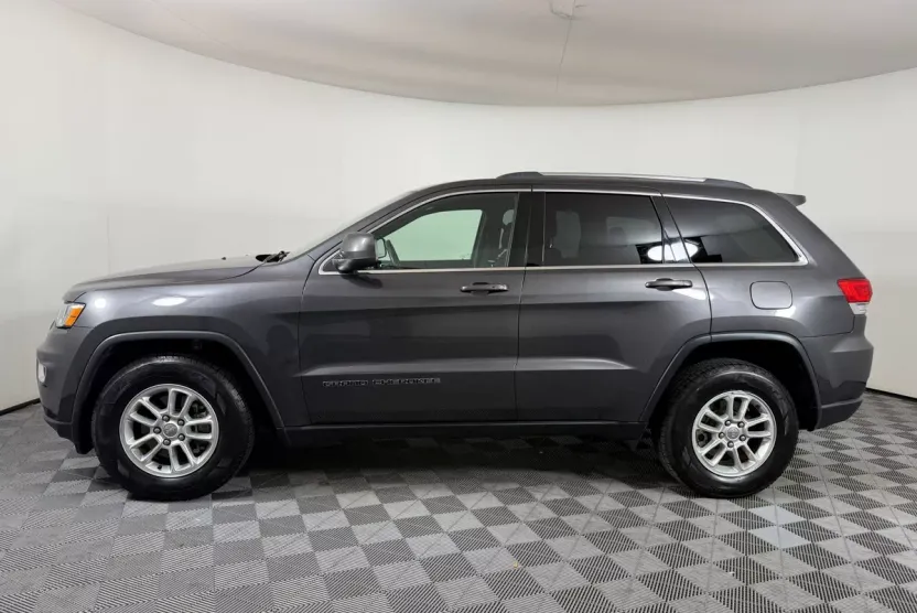 2018 Jeep Grand Cherokee Laredo E photo 1