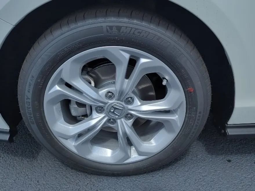 2025 Honda Accord LX photo 1