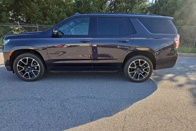 2022 Chevrolet Tahoe RST photo 1