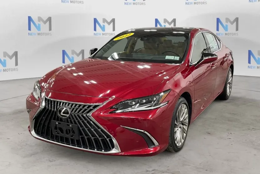 2022 Lexus ES 350 Ultra Luxury photo 1