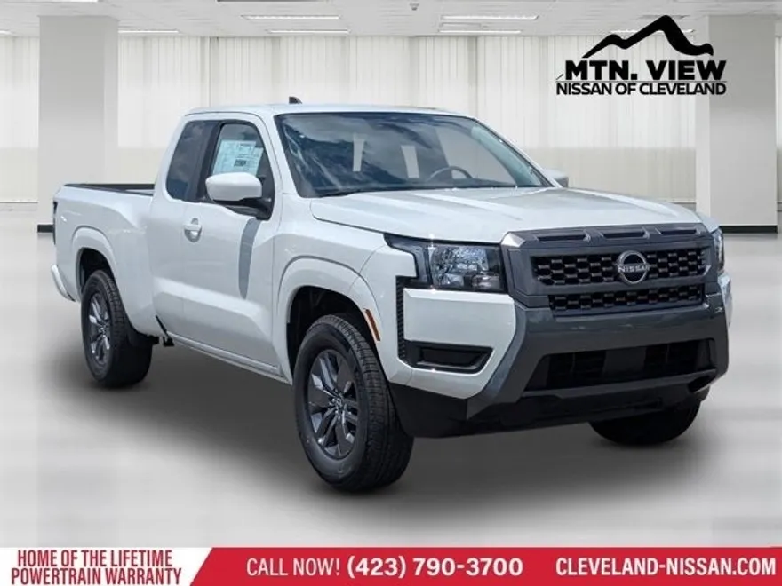 2025 Nissan Frontier SV photo 1