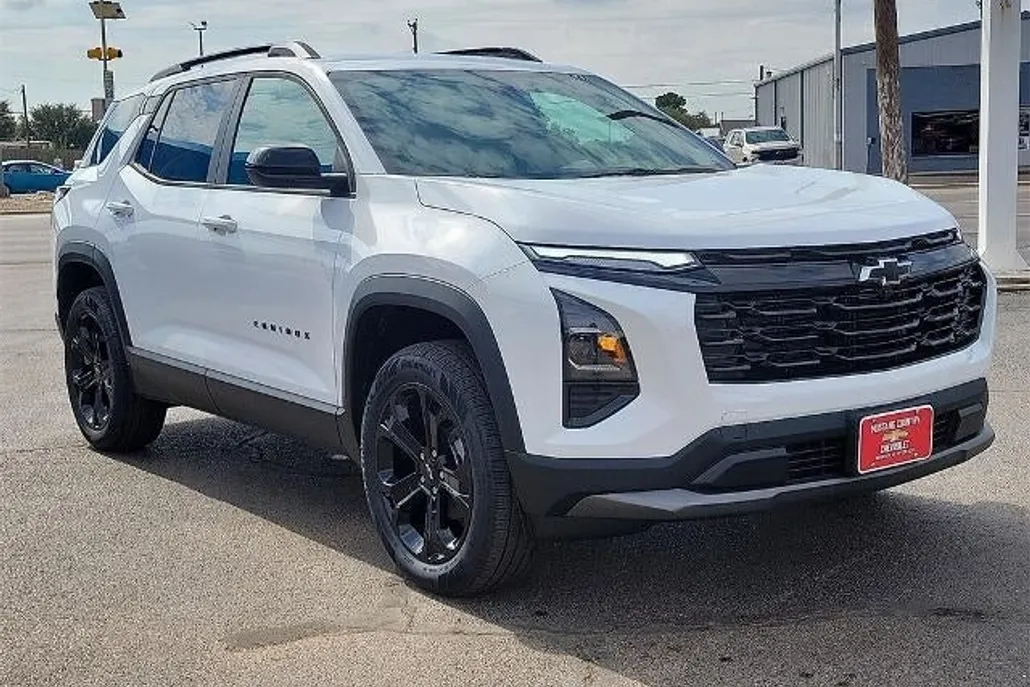 2026 Chevrolet Equinox LT photo 1