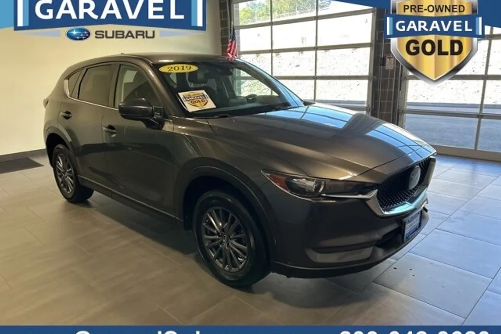 2019 Mazda CX-5 Touring photo 1