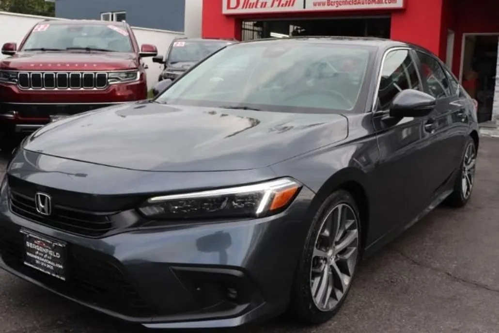 2024 Honda Civic Touring photo 1
