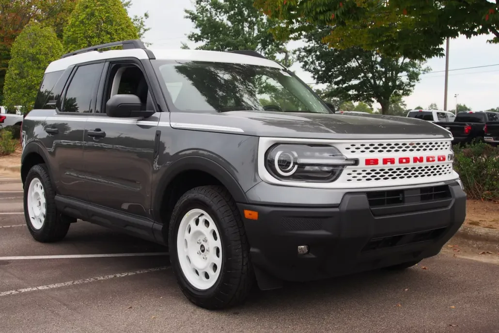 2025 Ford Bronco Sport Heritage photo 1