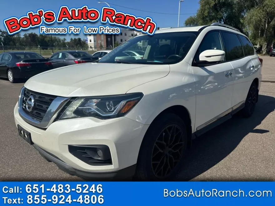 2018 Nissan Pathfinder 4x4 Platinum photo 1