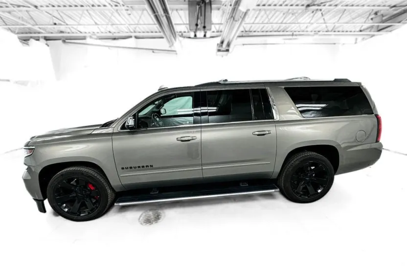 2018 Chevrolet Suburban Premier photo 1