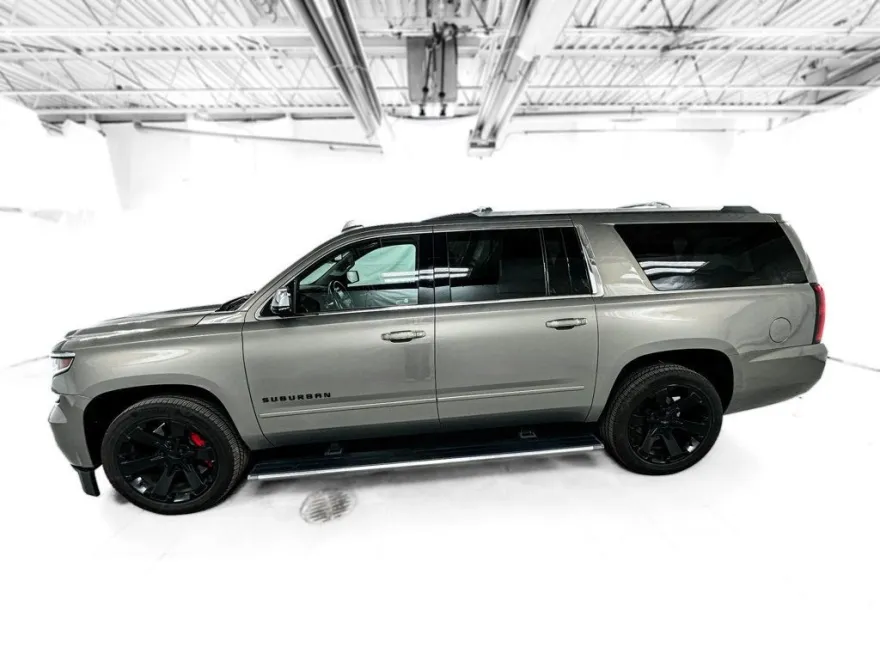 2018 Chevrolet Suburban Premier photo 1