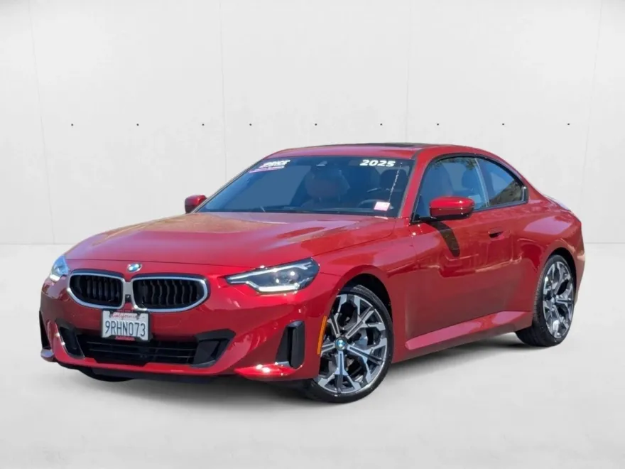 2025 Bmw 230i Coupe photo 1