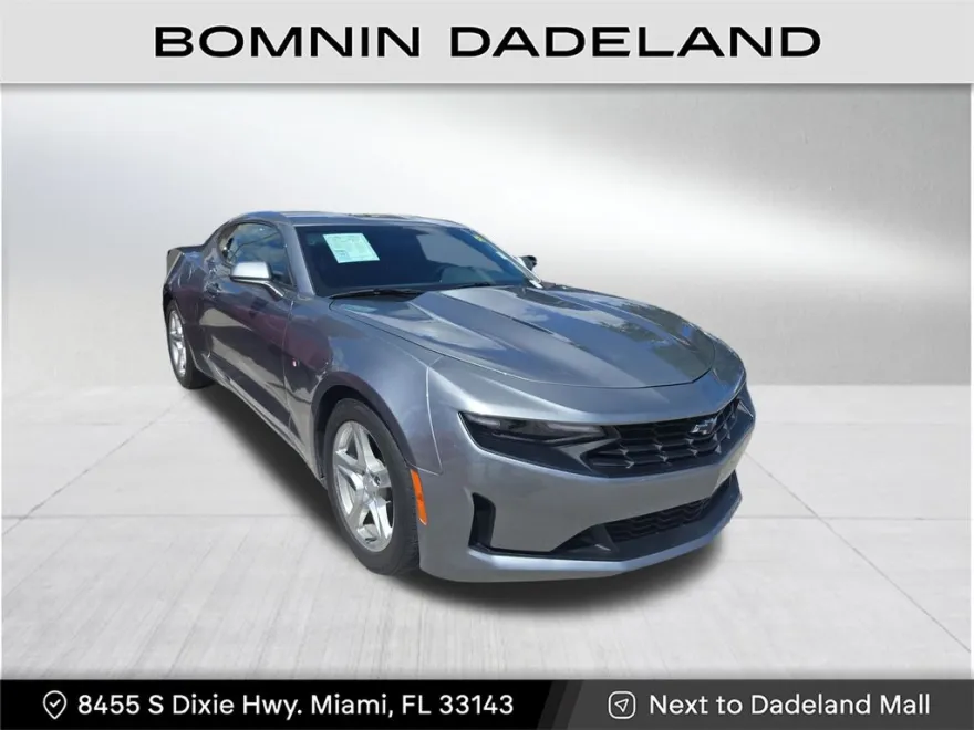 2023 Chevrolet Camaro 1LT photo 1