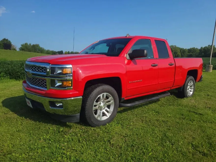 2014 Chevrolet Silverado 1500 LT photo 1