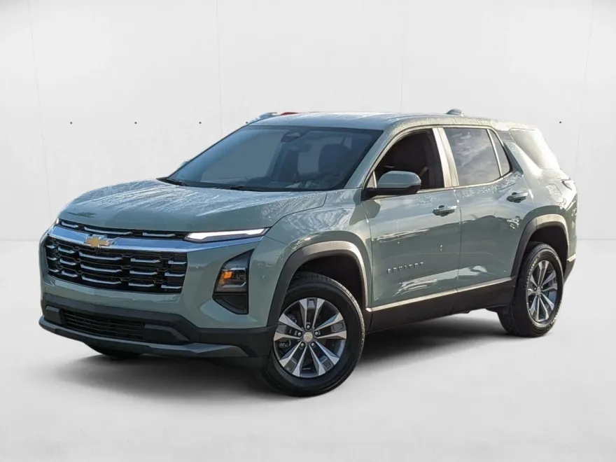 2026 Chevrolet Equinox LT photo 1