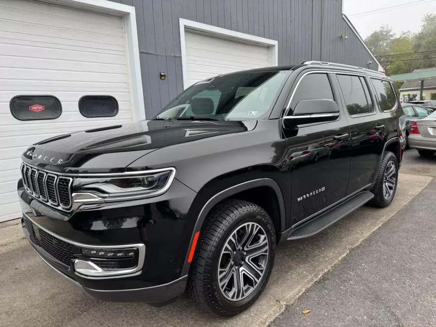 2022 Jeep Wagoneer Series III photo 1
