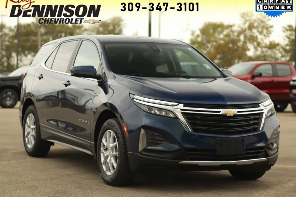 2023 Chevrolet Equinox LT photo 1