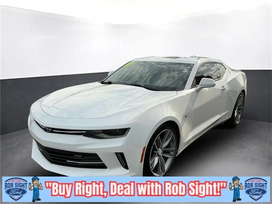 2017 Chevrolet Camaro 1LT photo 1