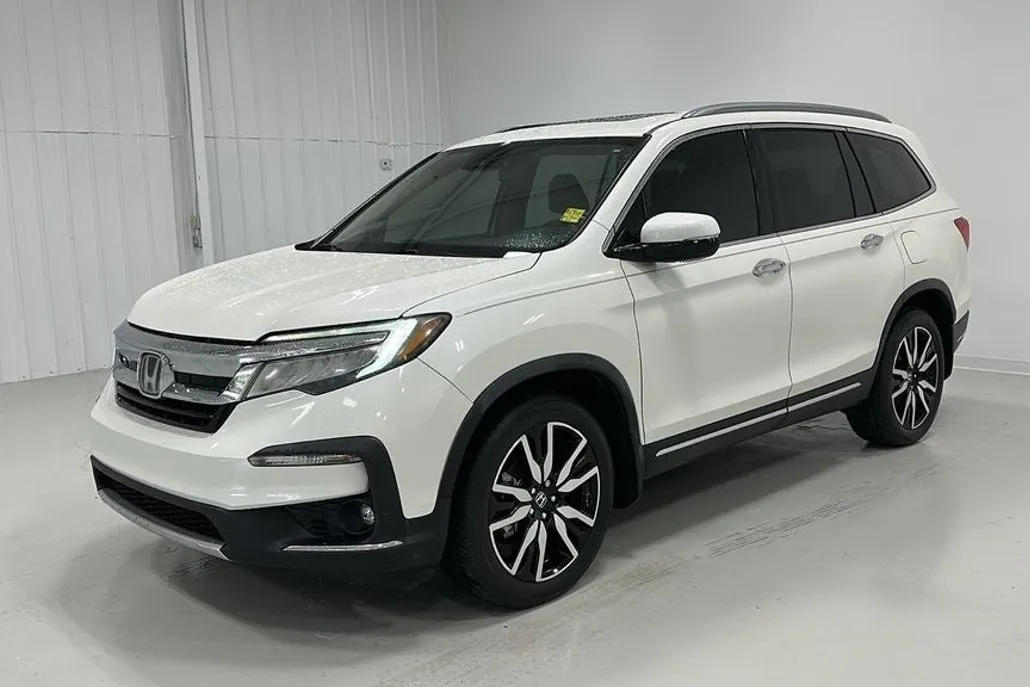 2019 Honda Pilot Touring photo 1