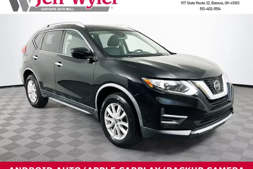 2020 Nissan Rogue SV photo 1