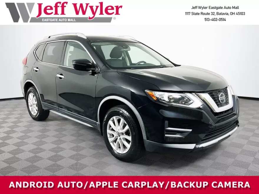 2020 Nissan Rogue SV photo 1