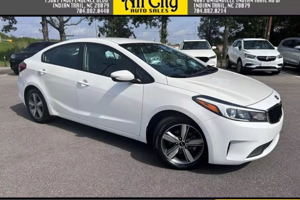 2018 Kia Forte LX photo 1