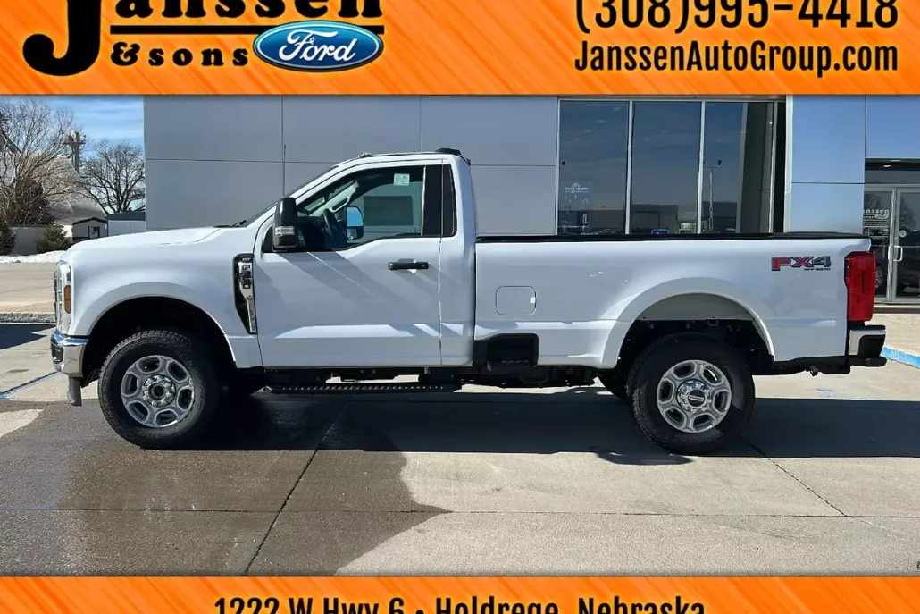 2025 Ford F-350 XLT photo 1