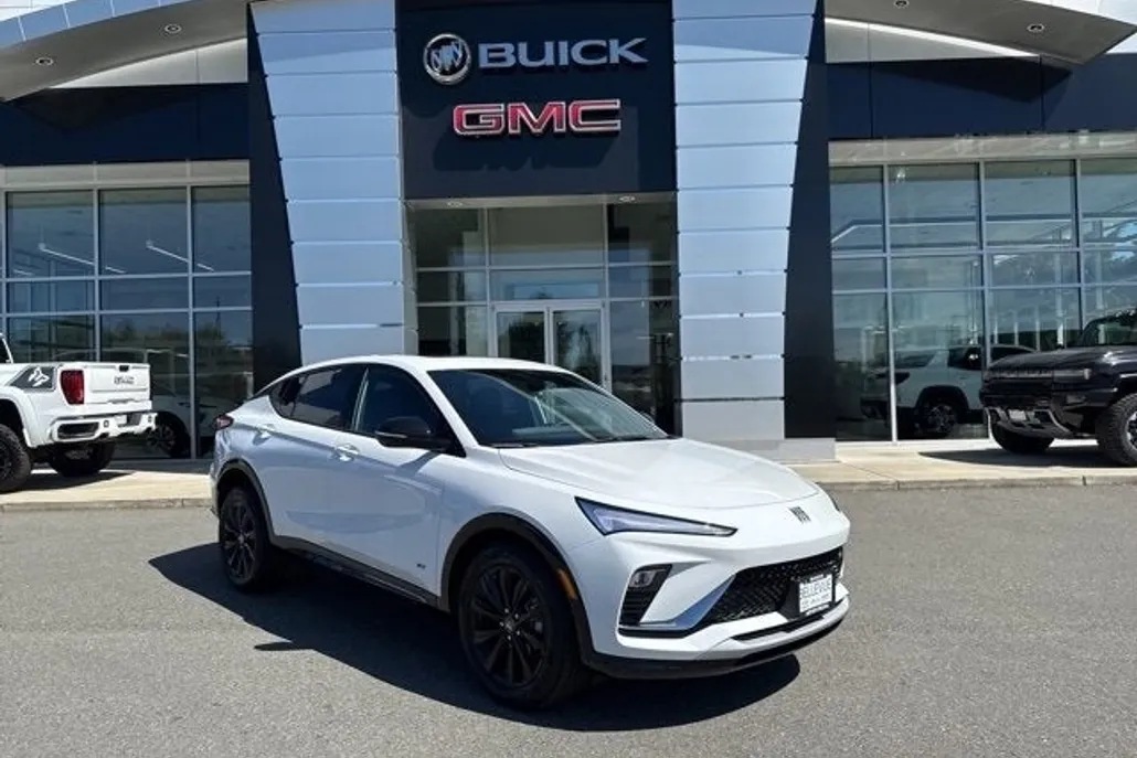 2025 Buick Envista ST photo 1