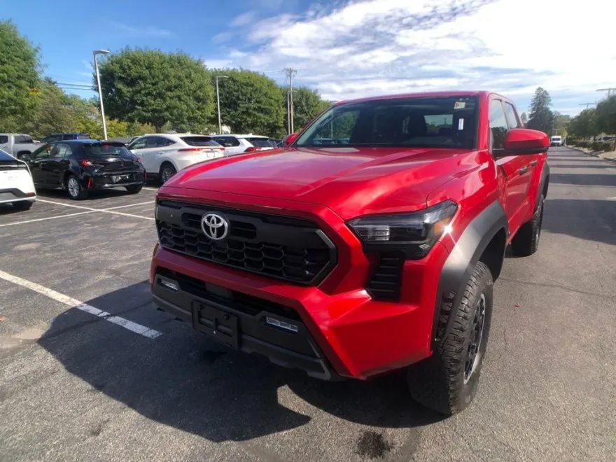 2024 Toyota Tacoma TRD Off-Road 4x4 photo 1