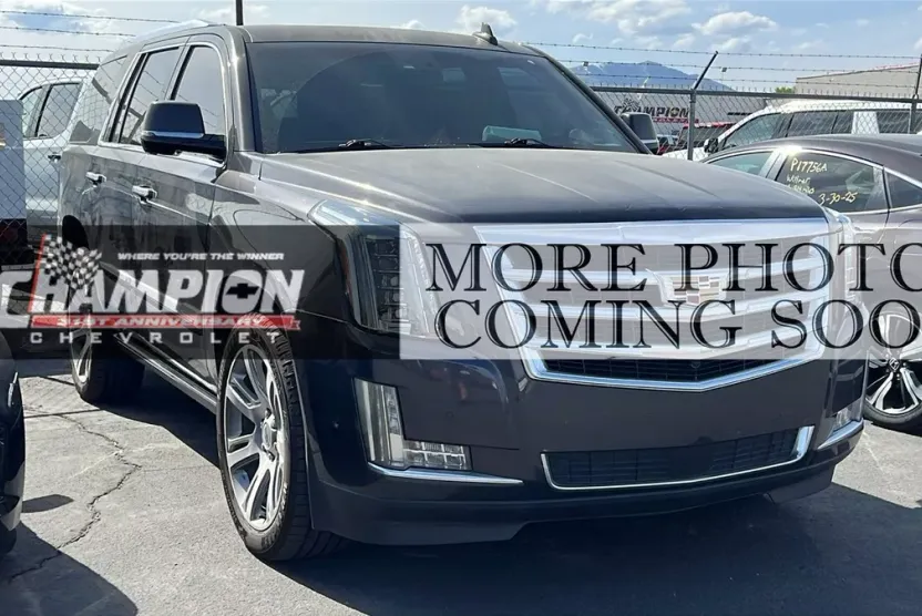 2017 Cadillac Escalade Premium Luxury photo 1