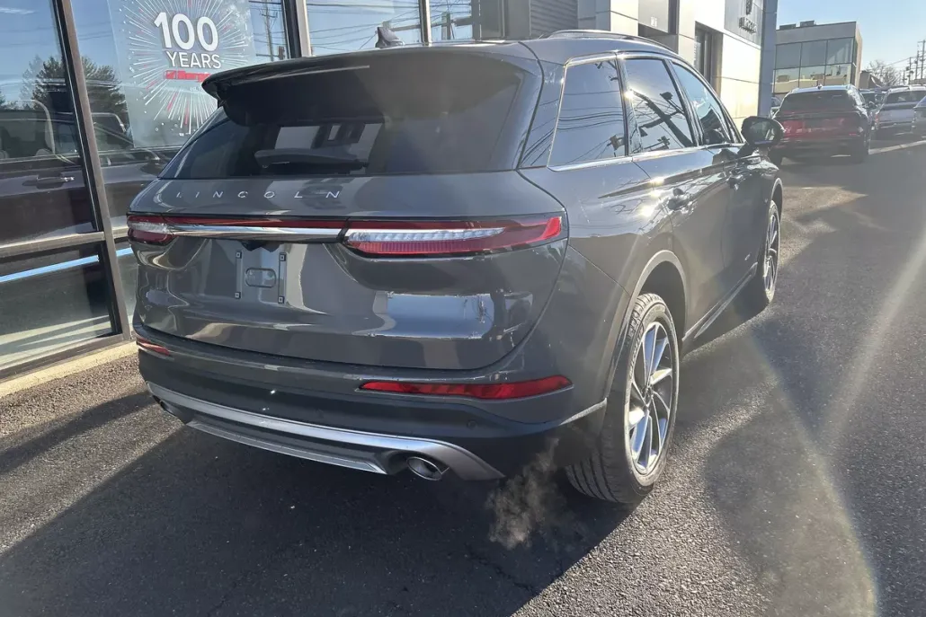 2025 Lincoln Corsair Premiere photo 1