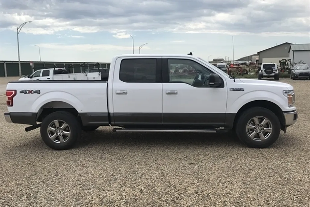 2020 Ford F-150 XLT photo 1
