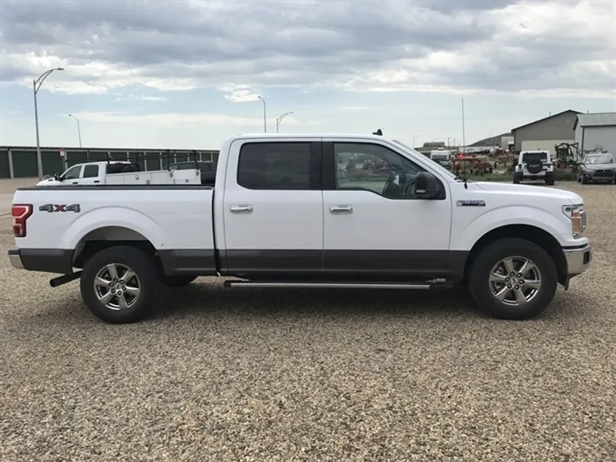 2020 Ford F-150 XLT photo 1