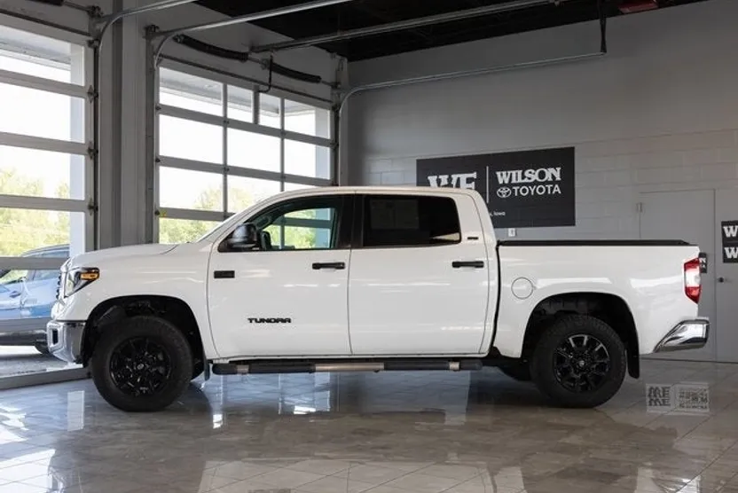 2020 Toyota Tundra SR5 Grade photo 1