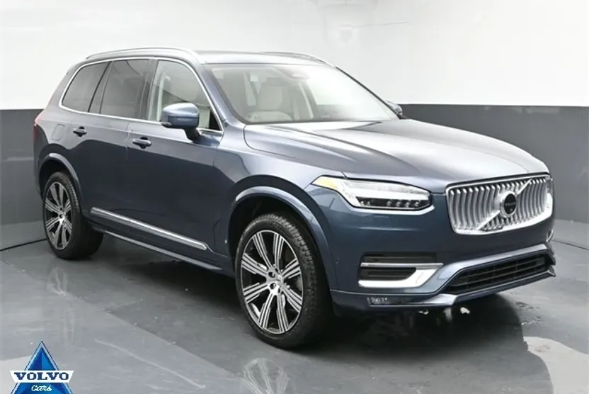 2025 Volvo XC90 Plus photo 1