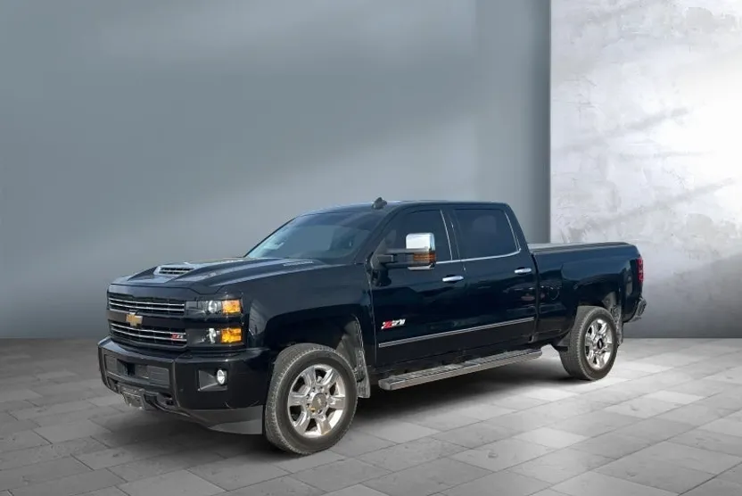 2018 Chevrolet Silverado 2500HD LTZ photo 1