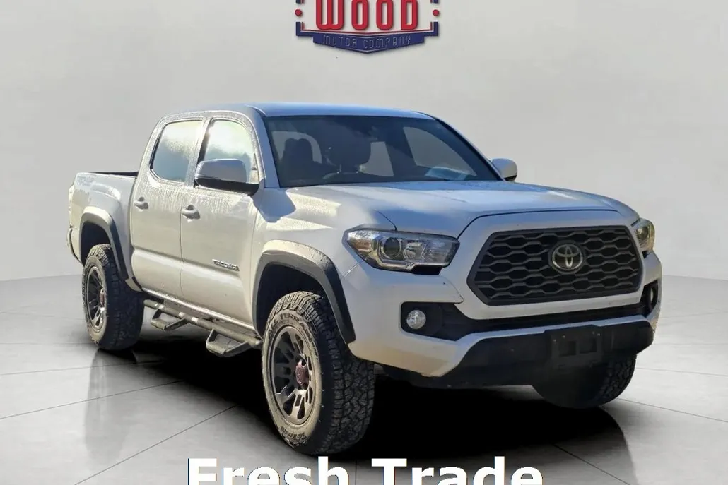 2020 Toyota Tacoma V6 4x4 photo 1