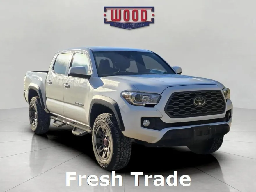 2020 Toyota Tacoma V6 4x4 photo 1