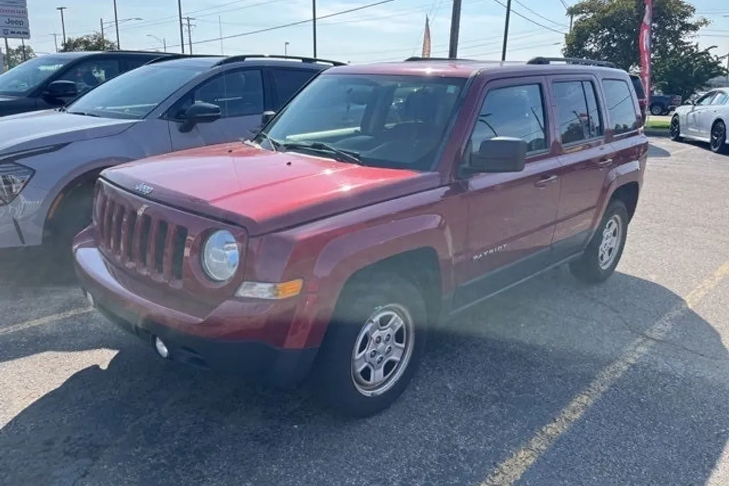 2016 Jeep Patriot Sport photo 1