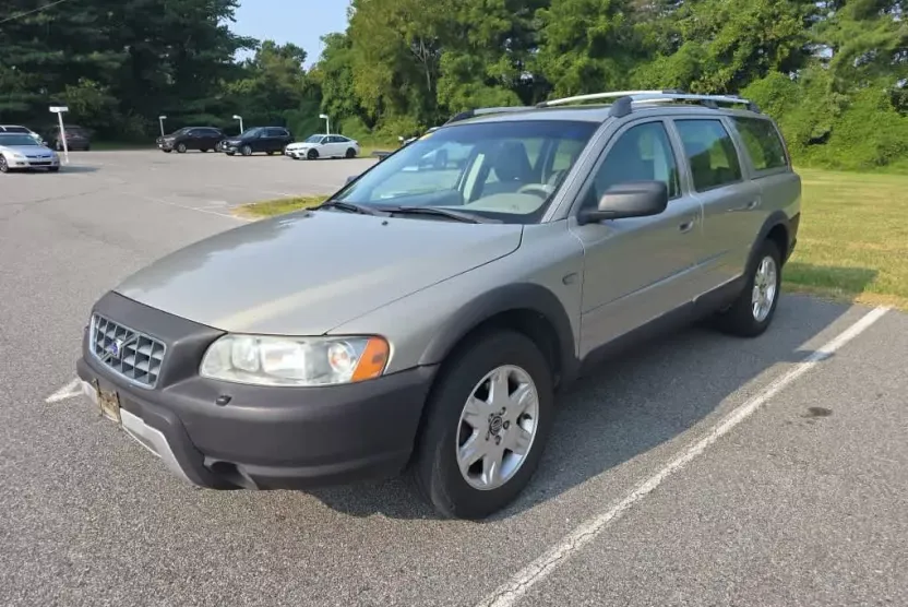 2005 Volvo XC70 2.5T photo 1