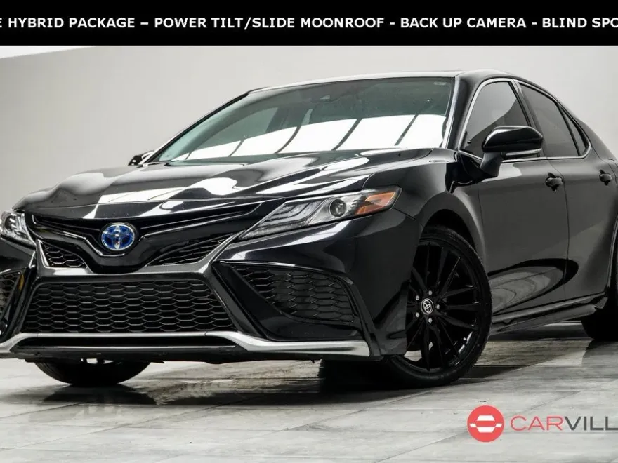 2022 Toyota Camry Hybrid XSE photo 1