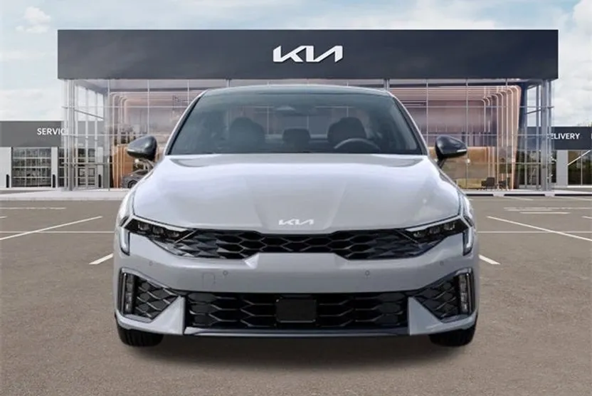 2025 Kia K5 GT-Line photo 1