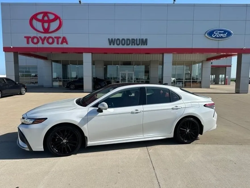 2022 Toyota Camry XSE photo 1