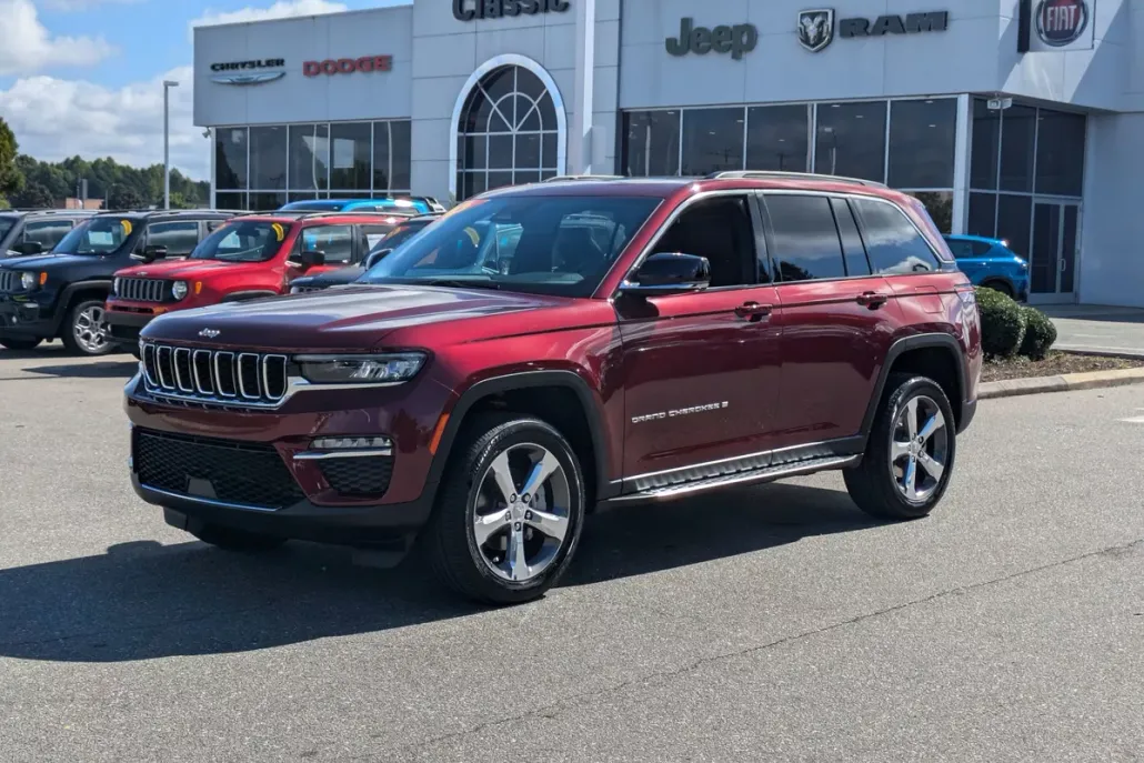 2025 Jeep Grand Cherokee Limited photo 1
