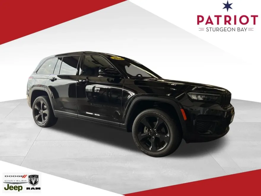 2022 Jeep Grand Cherokee Altitude photo 1