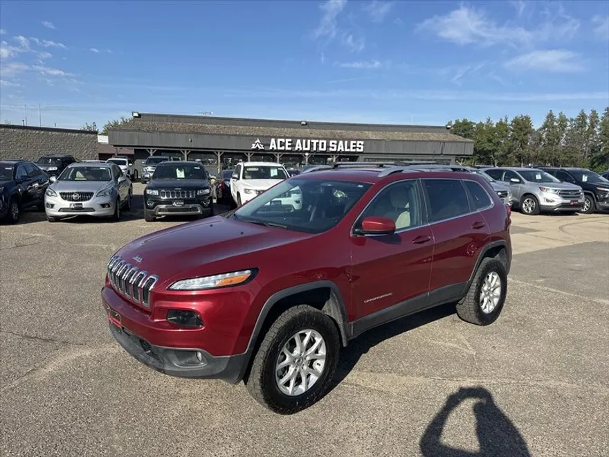 2017 Jeep Cherokee Latitude photo 1