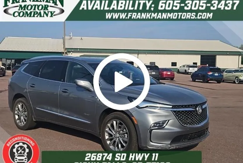 2023 Buick Enclave Avenir photo 1