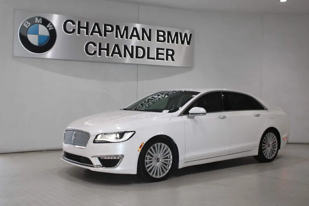 2017 Lincoln MKZ Reserve photo 1
