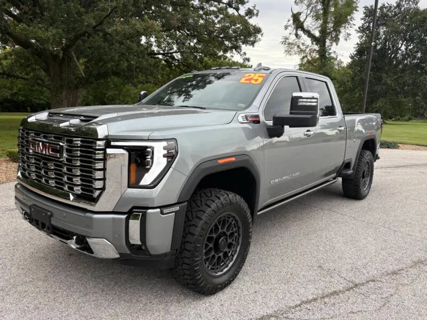 2025 Gmc Sierra HD Denali photo 1