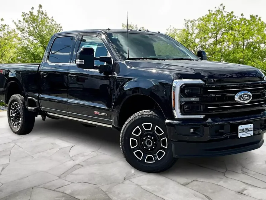 2026 Ford F-250 Platinum photo 1